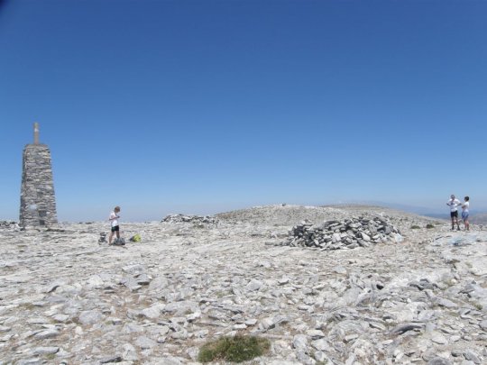 Vandring til La Maroma i 2000 meters hjde. Vild udsigt.